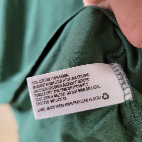 A New Day green tee, NWOT - Picture 4 of 4